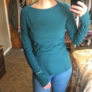 {SOLD}Lululemon Long Sleeve Stripped Shirt